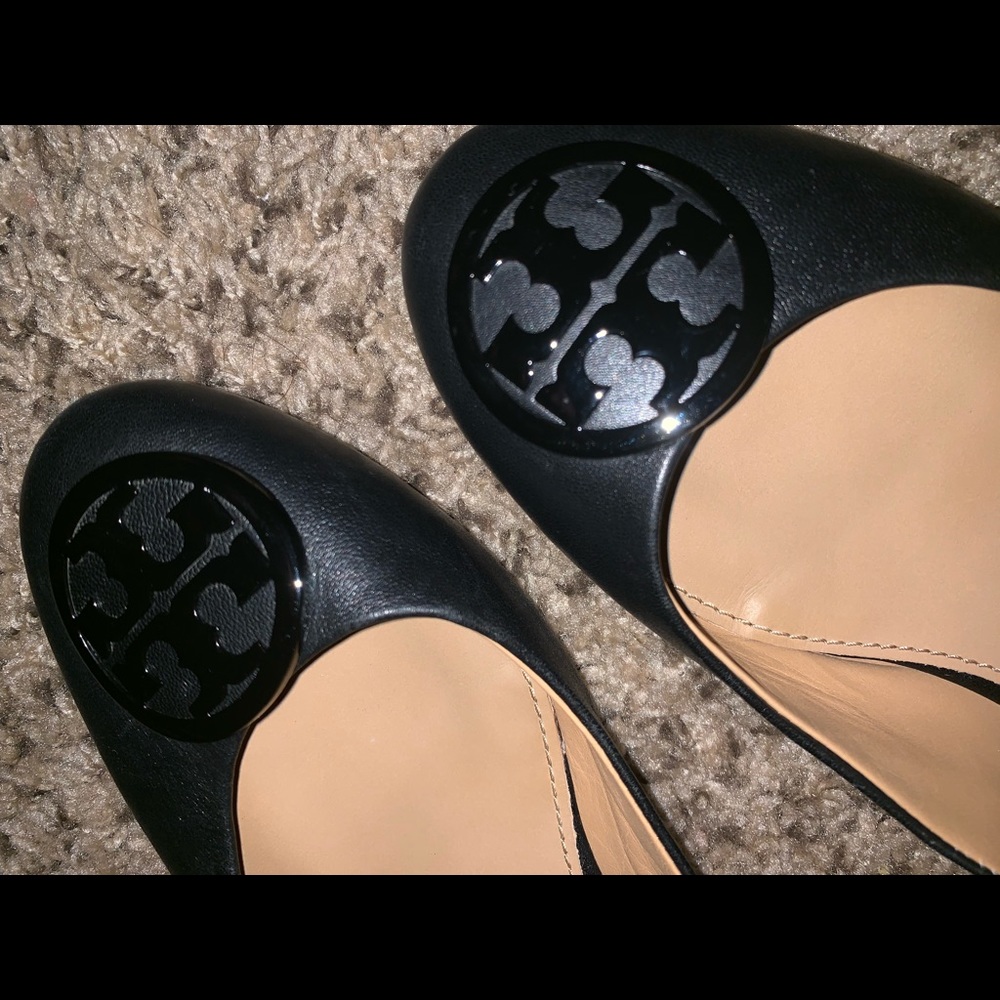 Tory Burch flats black